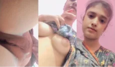 Sexy Desi Girl Shows Nude Body