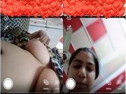 Desi Bhabhi Shows her Boobs and Pussy