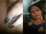 Desi Bhabhi Fingering