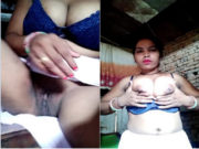 Desi Bhabhi Shows her Boobs and Pussy