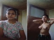 Desi Girl Shows her Bathing