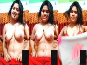 Desi Girl Shows Her Boobs On VC