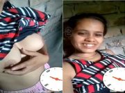 Desi Village Girl Shows her Boobs