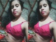 Horny Bangla Bhabhi Bathing