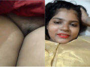 hot Desi Bhabhi Shows Pussy